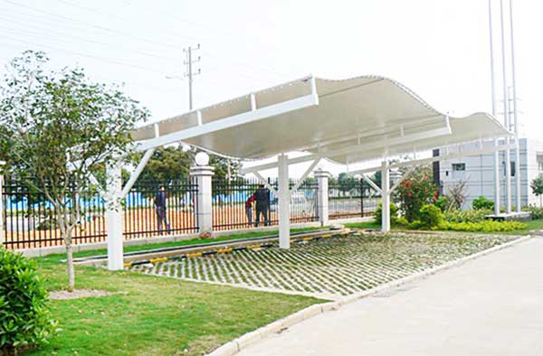 凤庆县第三中学二期工程-体育看台膜结构