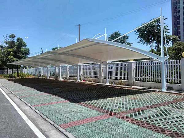 高尔夫球场膜结构