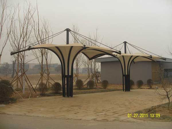 广东省中材高新材料有限公司的张拉膜:建筑领域的创新应用与特点